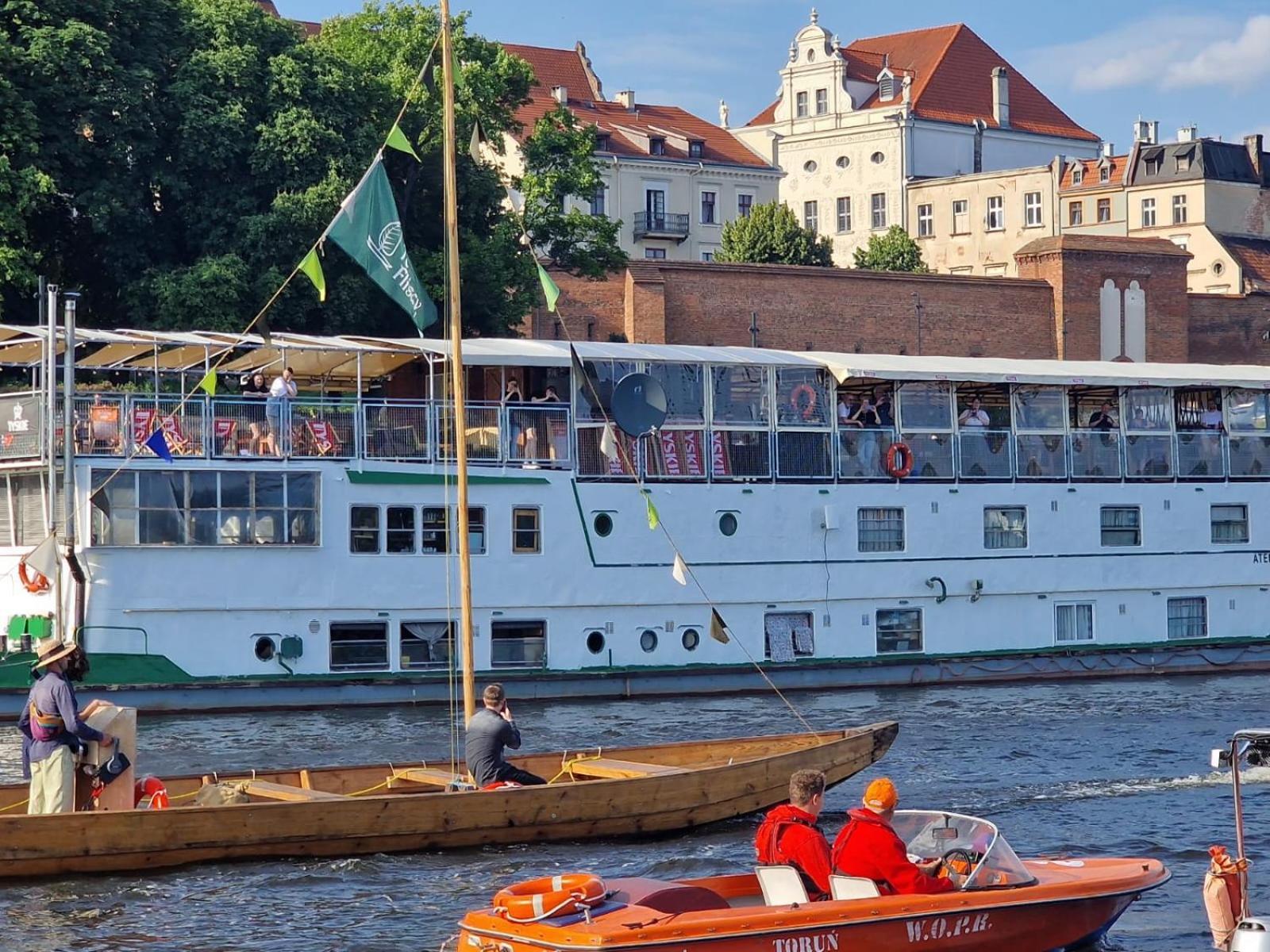 Barka Atena Stary Toruń Buitenkant foto